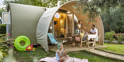 Luxuscamping - Art der Unterkunft: spezielle Unterkunft - Lloret de Mar - Camping Cala Canyelles - Vacanceselect Cocosuite 4 Personen 2 Zimmer  von Vacanceselect auf Camping Cala Canyelles