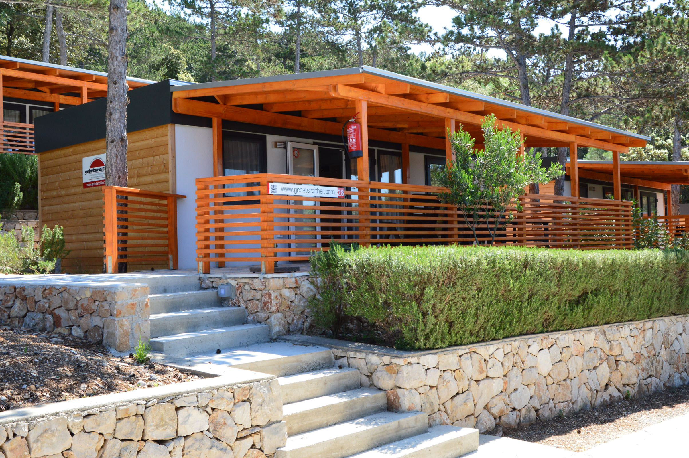 Luxuscamping: Luxusmobilheim L - Camping Slatina - Gebetsroither: Luxusmobilheim von Gebetsroither am Camping Slatina