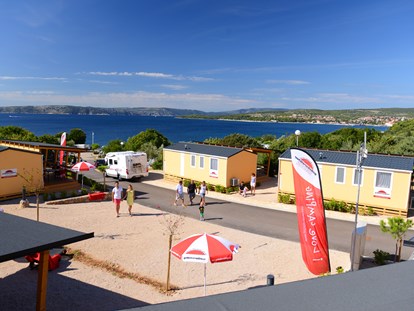 Luxuscamping - Kühlschrank - Kroatien - Krk Premium Camping Resort - Gebetsroither Luxusmobilheim von Gebetsroither am Krk Premium Camping Resort