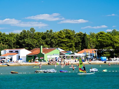 Luxuscamping - Geschirrspüler - Zadar - Šibenik - Zaton Holiday Resort - Gebetsroither Luxusmobilheim von Gebetsroither am Zaton Holiday Resort
