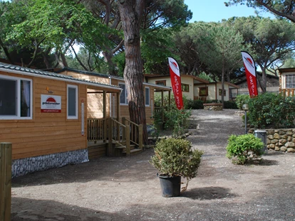 Luxury camping - getrennte Schlafbereiche - Mittelmeer - Camping Le Esperidi - Gebetsroither Luxusmobilheim von Gebetsroither am Camping Le Esperidi