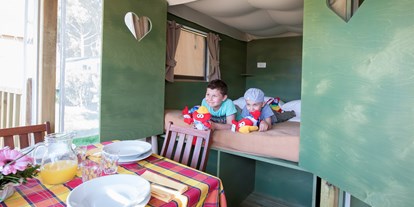 Luxuscamping - Badewanne - Cavallino - Kinderzimmer - Camping Ca' Pasquali Village Lodgezelt Glam Sky Lodge auf Ca' Pasquali Village