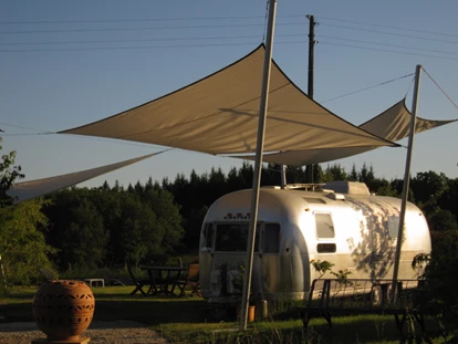 Luxury camping - Retro Trailer Park Airstream für 4 Personen am Retro Trailer Park