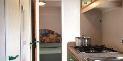 Luxury camping - Kochmöglichkeit - Italy - Union Lido - Suncamp Mobile Home Standard auf Union Lido