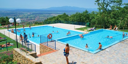 Luxury camping - Terrasse - Lucca - Pisa - Campeggio Barco Reale - Suncamp Sunlodge Maple von Suncamp auf Camping Barco Reale