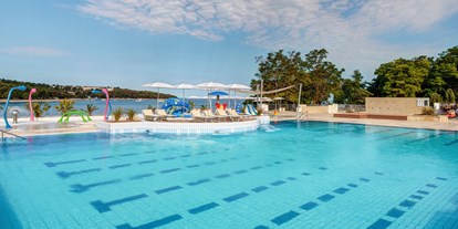 Luxury camping - Parkplatz bei Unterkunft - Istria - Camping Resort Lanterna - Suncamp Bungalowzelte von Suncamp auf Lanterna Premium Camping Resort ****