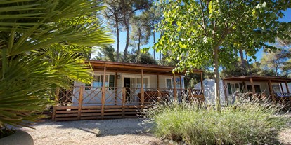 Luxuscamping - Kochmöglichkeit - Zadar - Šibenik - Camping Park Soline Mobilheim Shelbox Tavolara auf Camping Park Soline