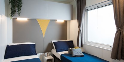 Luxuscamping - getrennte Schlafbereiche - Mittelmeer - Camping dei Fiori  Mobilheim Superior Alloro auf Camping dei Fiori