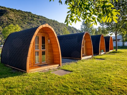 Luxury camping - Parkplatz bei Unterkunft - Treis-Karden - Campingplatz Mosel Islands Campingplatz Mosel Islands
