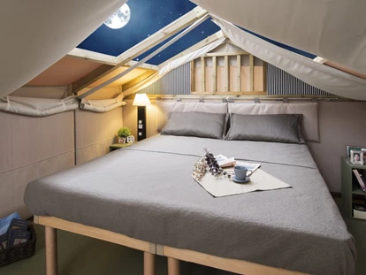 Luxury camping - getrennte Schlafbereiche - Italy - AIRLODGE ZELT DOPPELBETT - Camping dei Fiori  Himmlisches Glamping 
