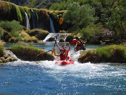 Luxury camping - Kochmöglichkeit - Croatia - Kayaking - Plitvice Holiday Resort Mobilheime auf Plitvice Holiday Resort