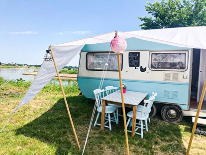Luxuscamping - getrennte Schlafbereiche - StrandCamper im Vintage-Look - Camping Stover Strand Camping Stover Strand