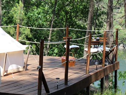 Luxury camping - Gartenmöbel - Costa Verde-Porto e Norte de Portugal - Lima Escape Glamour Bell Tent von Lima Escape