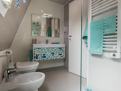 Luxuscamping - Badezimmer mit Dusche - Marina Azzurra Resort Marina Azzurra Resort