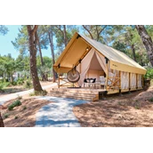 Luxuscamping: Glamping Zelt Typ Couple - Camping Cikat: Glamping Zelt Typ Couple auf Camping Čikat  