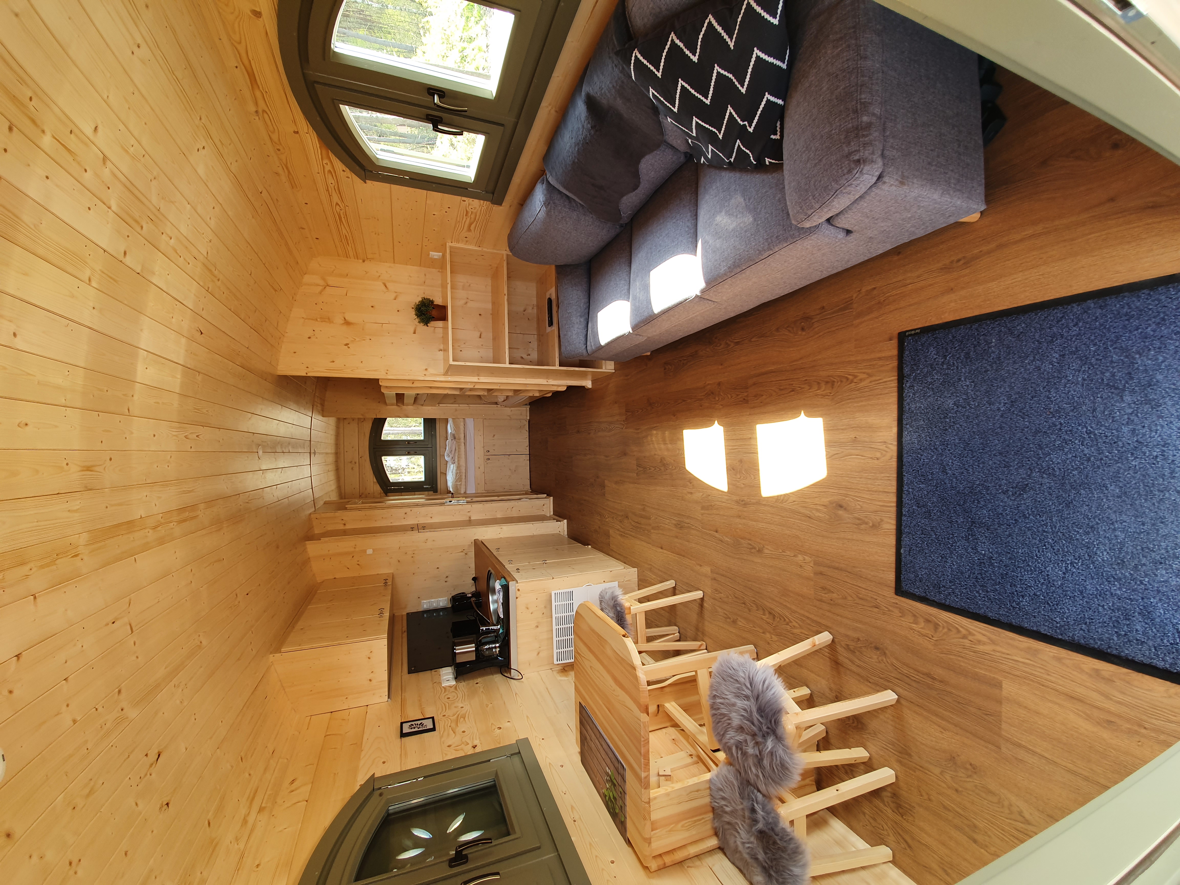 Luksuzno kampiranje - Innenansicht - Schäferwagen auf Campingplatz "Auf dem Simpel" 