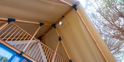 Luxuscamping - TV - Italien - Glamping-Zelt Safari Loft - Grundriss Dachboden - Camping Lacona Pineta Glamping Tent Safari Loft auf Camping Lacona Pineta