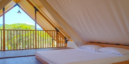 Luxuscamping - Kochmöglichkeit - Glamping-Zelt Safari Loft - Grundriss Dachboden - Camping Lacona Pineta Glamping Tent Safari Loft auf Camping Lacona Pineta