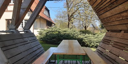 Luxuscamping - Art der Unterkunft: Baumhaus - Mecklenburg-Vorpommern - Terrasse untere Wabe - Grüne Wiek Wabenhausherberge Grüne Wiek Wabenhausherberge