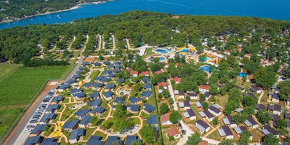 Luxuscamping - TV - Novigrad - Das Camp vom Luft - Lanterna Premium Camping Resort - Valamar Lanterna Premium Camping Resort - Mobilheim Comfort 