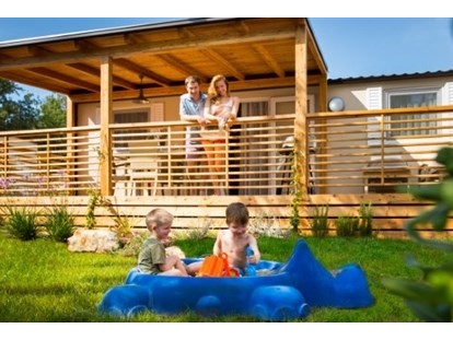 Luxuscamping - Geschirrspüler - Kroatien - Camping Lanterna Mobilheime - Lanterna Premium Camping Resort - Valamar Lanterna Premium Camping Resort - Mobilheim Family 