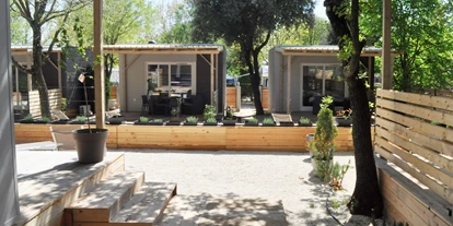 Luxuscamping - Fahrradverleih - Adria - Bed and breakfast mobile home with terrace and garden - B&B Suite Mobileheime für 2 Personen mit eigenem Garten