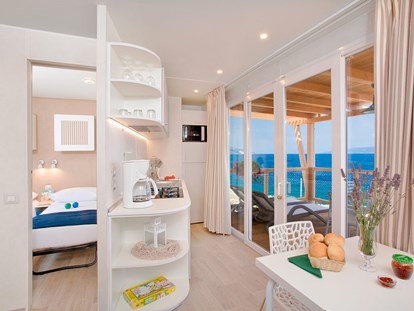 Luxuscamping - Umgebungsschwerpunkt: Strand - Marina Camping Resort - Meinmobilheim