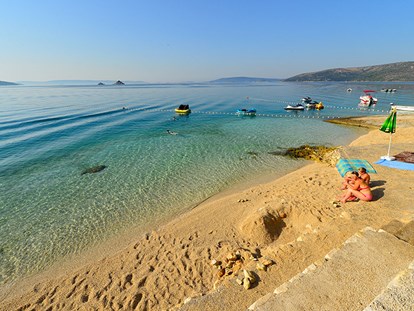 Luxuscamping - Umgebungsschwerpunkt: Meer - Split - Dubrovnik - Camping Vranjica Belvedere - Gebetsroither