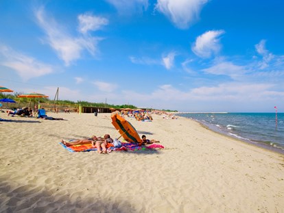 Luxuscamping - Imbiss - Rosolina Mare - Camping Village Rosapineta - Gebetsroither