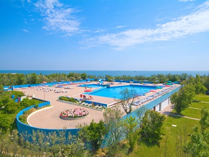 Luxuscamping - Swimmingpool - Italien - Camping Village Rosapineta - Gebetsroither