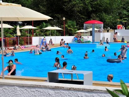 Luxuscamping - Swimmingpool - Istrien - Camping Bijela Uvala - Gebetsroither