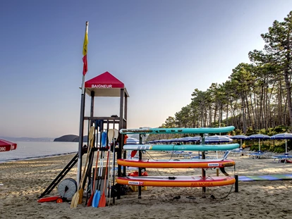Luxuscamping - Segel- und Surfmöglichkeiten - Mittelmeer - Camping Baia Verde - Gebetsroither
