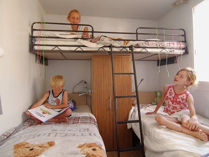 Luxury camping - Kategorie der Anlage: 4 - Italy - Kinderzimmer - Campeggio Barco Reale - Suncamp