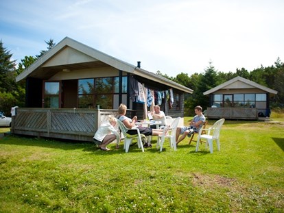 Luxuscamping - Badestrand - Dänemark - Moderne Hütten mit WC/Dusche - Skiveren Camping