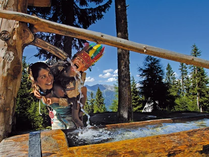 Luxuscamping - Umgebungsschwerpunkt: Berg - Österreich - Indianertag am Ferienparadies Natterer See - Nature Resort Natterer See