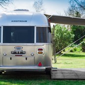 Glamping-Resorts: Airstream Außenansicht Camping Ca'Savio / Cavallino - Camping Ca' Savio