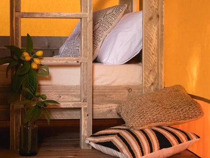 Luxury camping - Imbiss - Mittelmeer - Safari Lodge - Etagenbett - Procida Camp & Resort - GOOUTSIDE