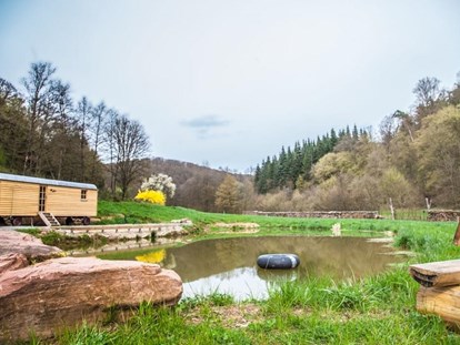 Luxury camping - Lagerfeuerplatz - Sauna im Schäferwagen - Baumhaushotel Seemühle
