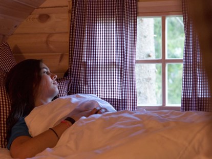 Luxuscamping - im Winter geöffnet - Fass Schlafraum - Camping Residence Chalet CORONES