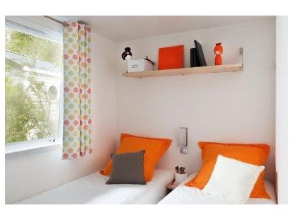 Luxuscamping - Umgebungsschwerpunkt: am Land - Luxemburg - Schlafzimmer O'Hara - Camping Neumuehle Muellerthal