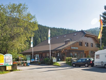 Luxuscamping - Bademöglichkeit für Hunde - Schwarzwald - Camping Bankenhof