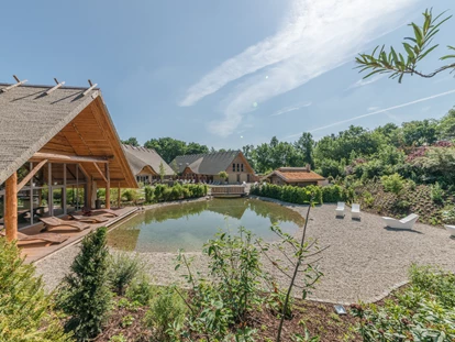 Luxury camping - barrierefreier Zugang ins Wasser - Lower Saxony - Saunagarten im Alfen Saunaland - Alfsee Ferien- und Erlebnispark