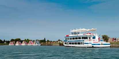 Luxuscamping - Umgebungsschwerpunkt: Strand - Clubhouse Emerald River: Restaurant und Ausflüge - Marina Azzurra Resort
