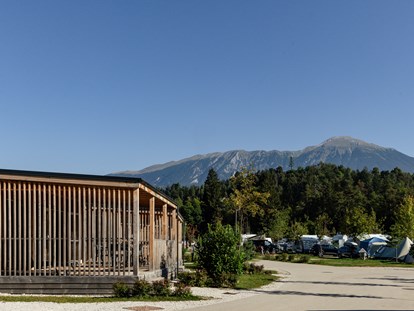 Luxuscamping - Spielplatz - Slowenien - Alpine cottage  - River Camping Bled