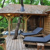 Glamping-Resorts: chateaux dans les arbres- cabane puybeton - Chateaux Dans Les Arbres
