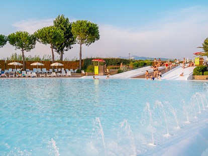Luxury camping - Swimmingpool - Livorno - Camping Park Albatros Village - Vacanceselect