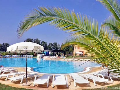 Luxuscamping - Tennis - Sardinien - Camping 4 Mori Family Village - Vacanceselect