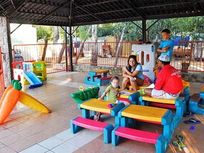 Luxuscamping - Swimmingpool - Camping 4 Mori Family Village - Vacanceselect