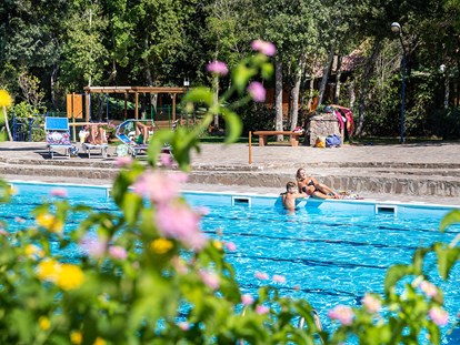 Luxuscamping - Swimmingpool - Livorno - Camping Montescudaio - Vacanceselect