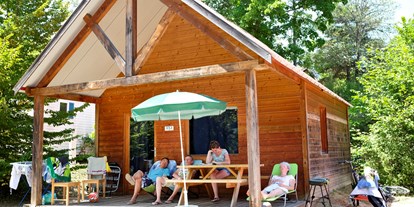 Luxuscamping - Art der Unterkunft: Bungalow - Frankreich - Camping Huttopia Royat Holzhaus auf Camping Huttopia Royat